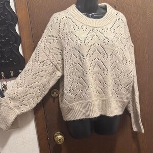 Old Navy Beige Knit Crew Neck Sweater